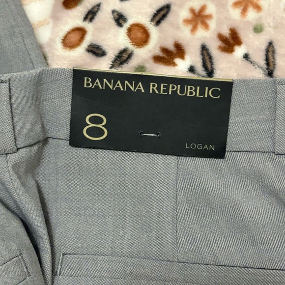 Banana Republic Light Gray Trousers - Picture 2 of 3